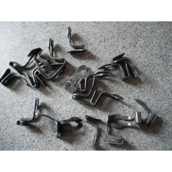 6986-71      AGRAFES PANNEAUX